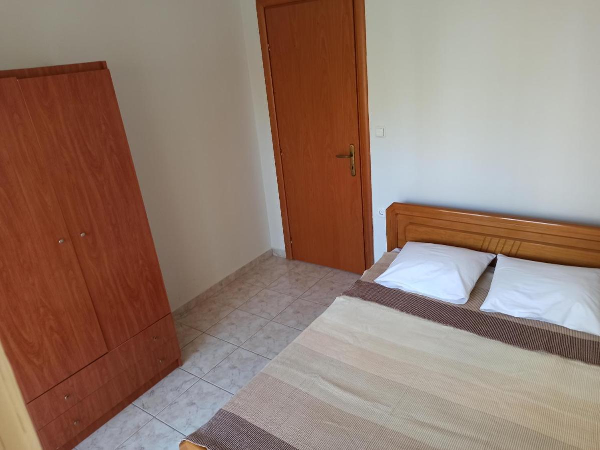 1 Bedroom Apartment In Nea Kallikrateia Eksteriør billede