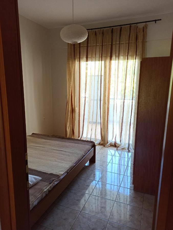 1 Bedroom Apartment In Nea Kallikrateia Eksteriør billede